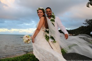 Kaneohe Beach Wedding Oahu Hawaii photos by Pasha www.BestHawaii.photos 123120160003